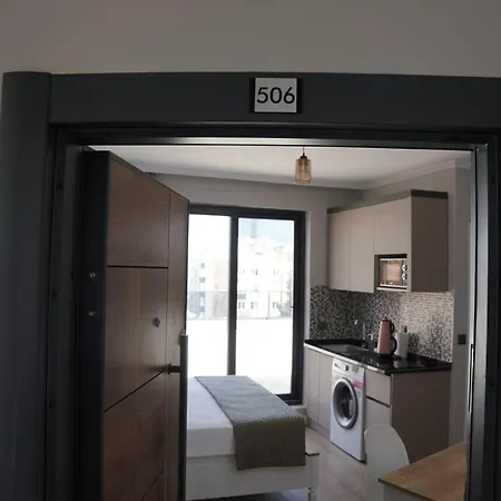 Royal Homes 506